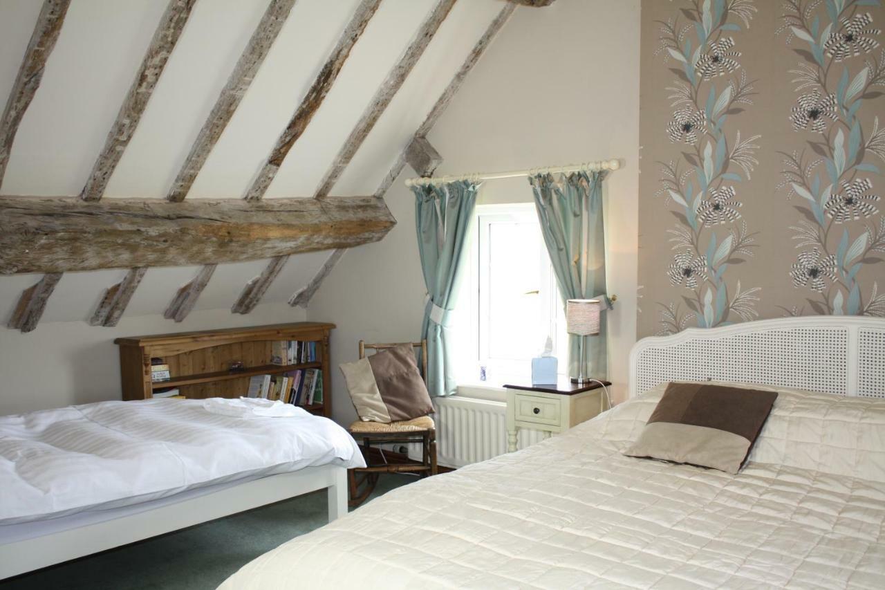Moreton Hall Farm Bed & Breakfast Newport  Exterior photo